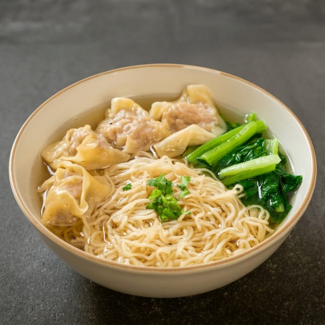 Mì Hoành Thánh.